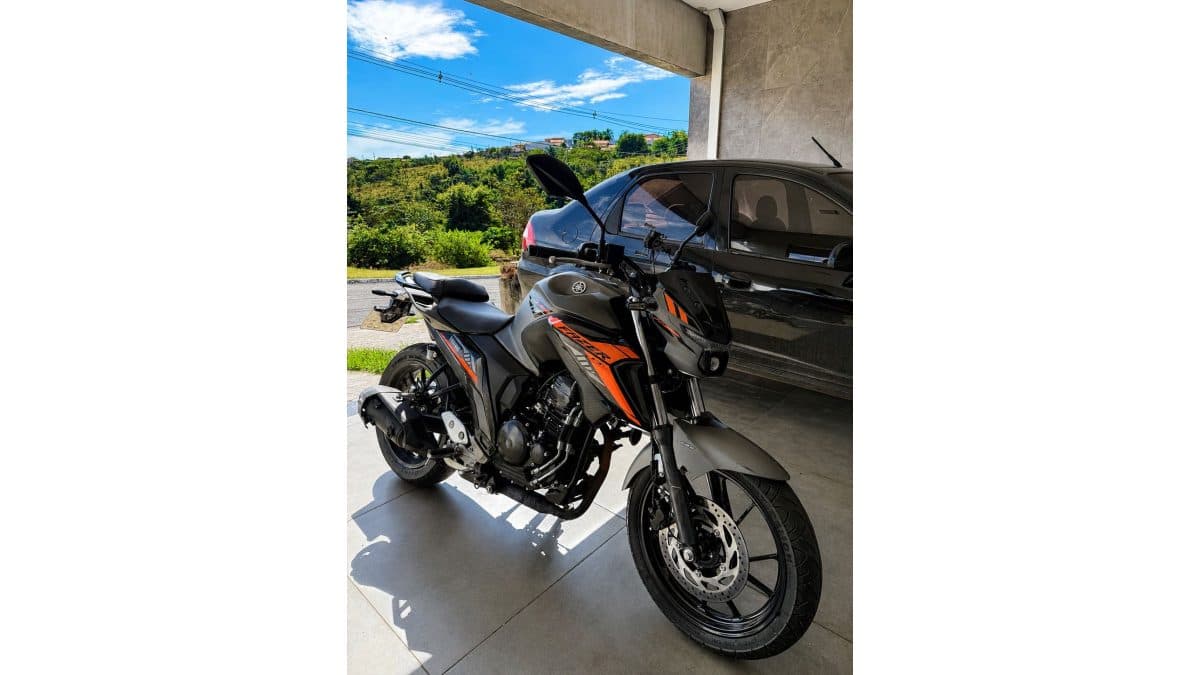 Fazer 250