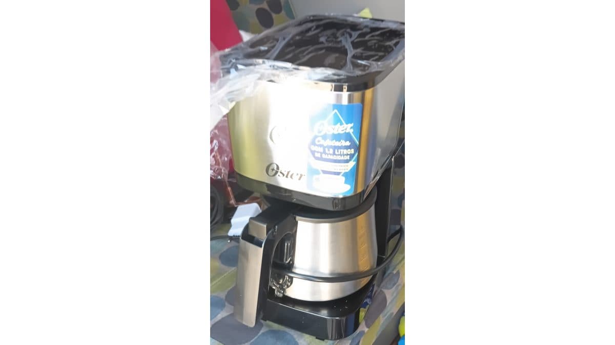 Cafeteira Elétrica Oster Inox 1.2 l