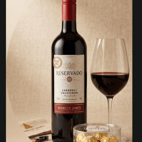 8º LUGAR: 💝 01 Combo Romântico: Vinho + Taça + Chocolates