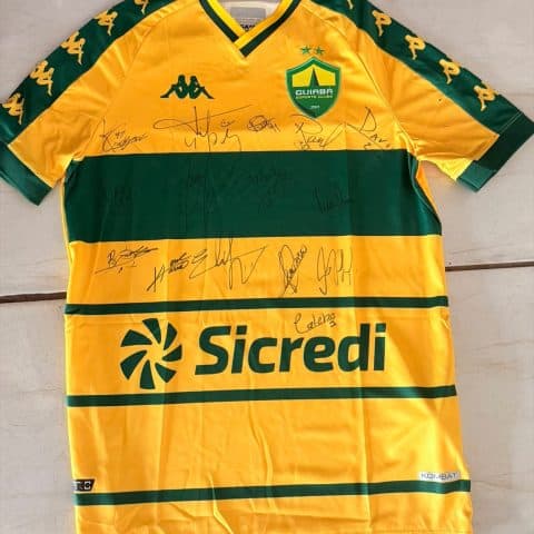 1 Camisa Oficial Amarela